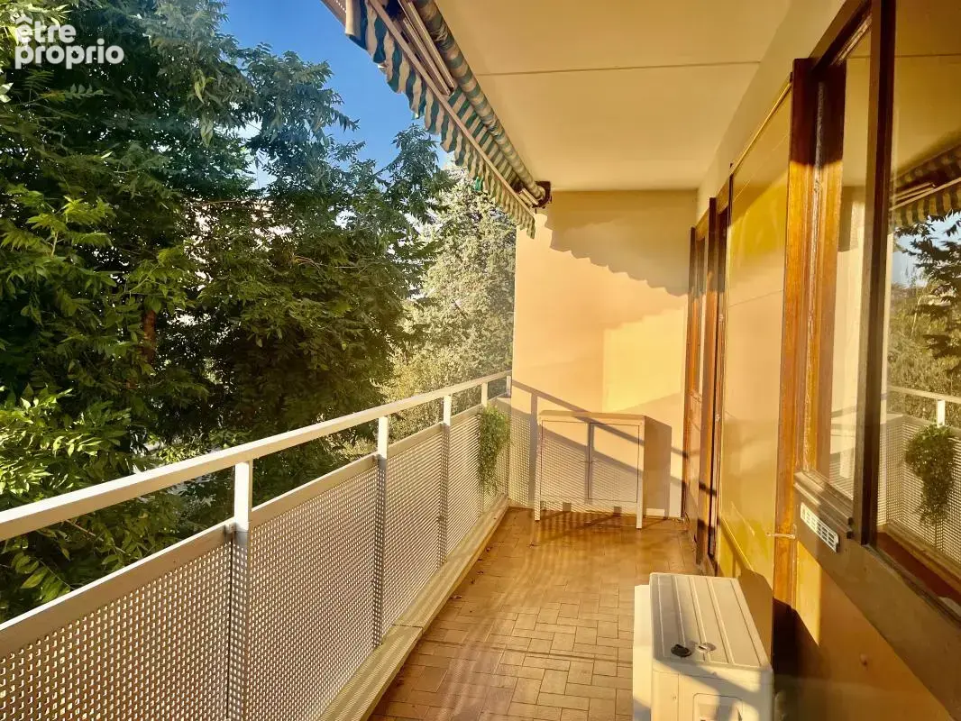 Photo Appartement à Caluire-Et-Cuire au prix de 380 000€