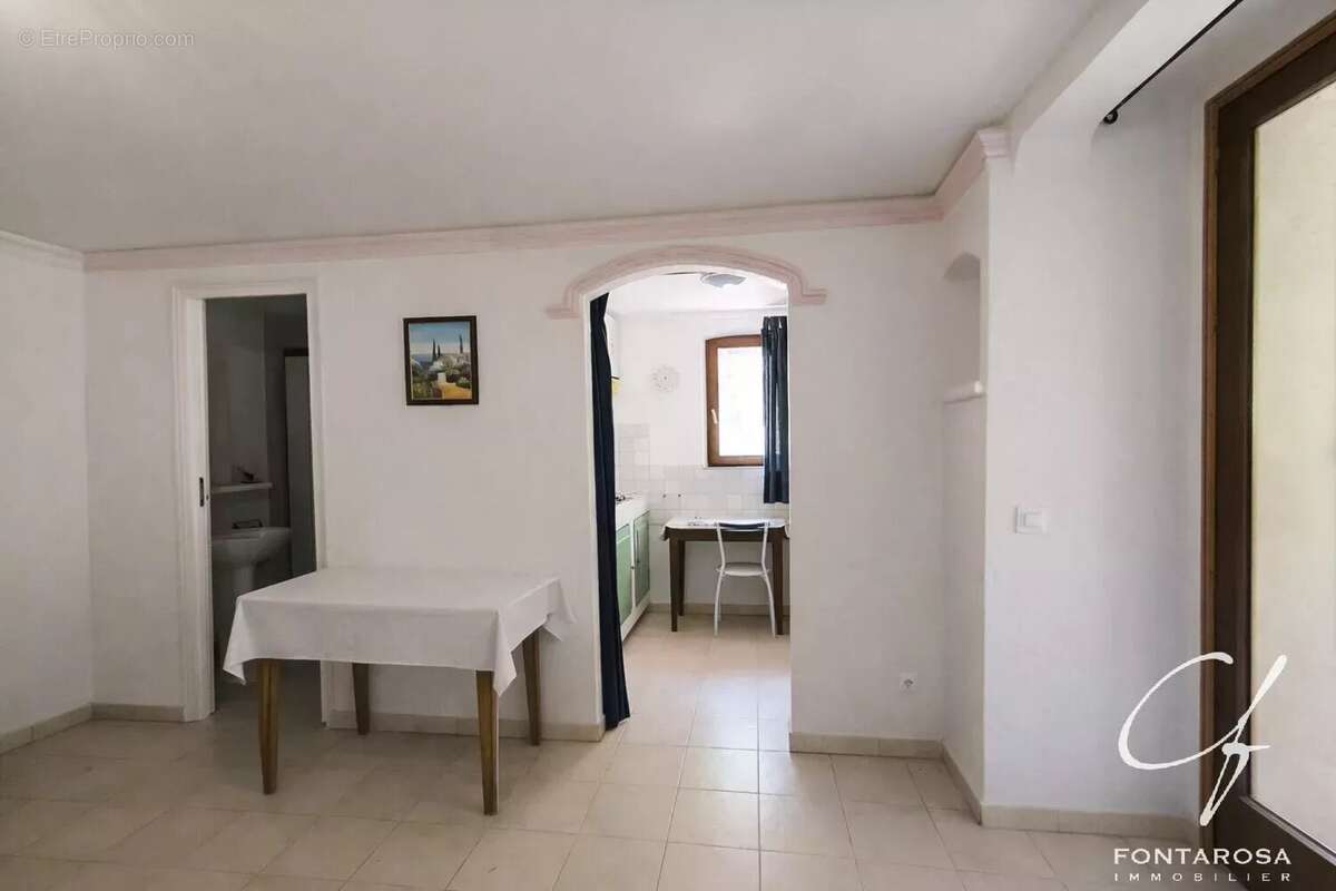 Maison à FREJUS