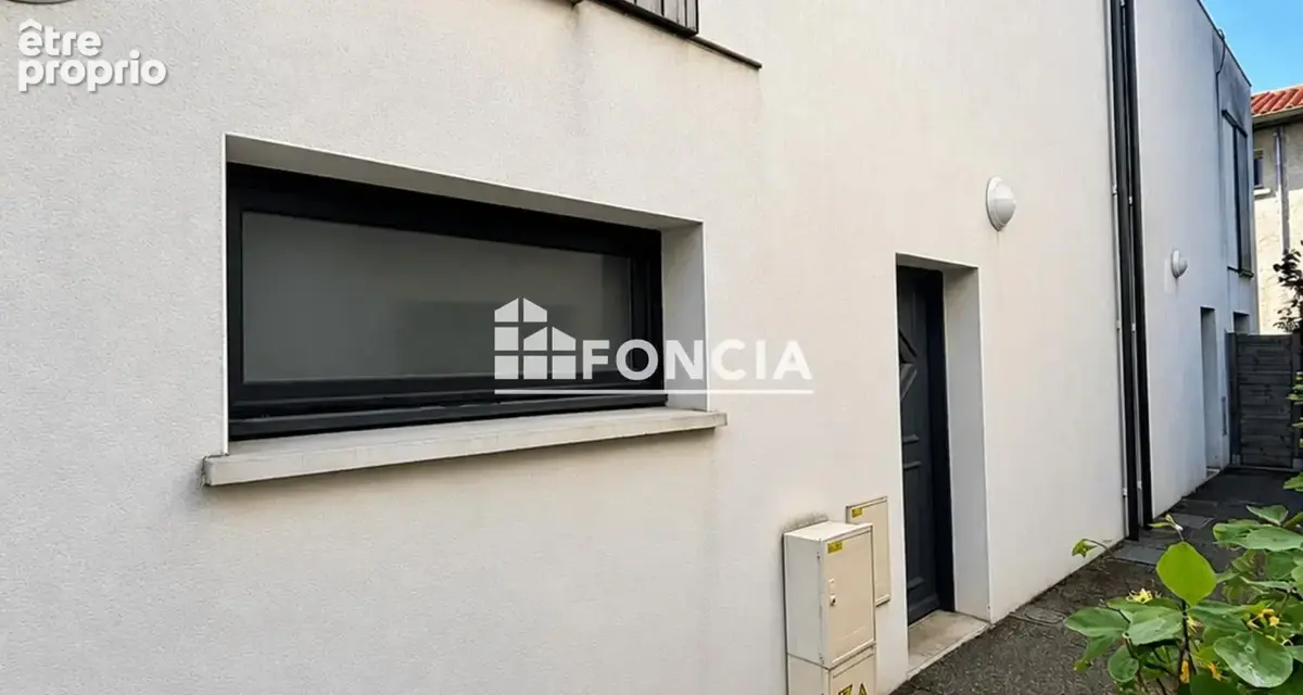 Villa 4 pièces avec terrasses - jardin - une place de parking - photo 8