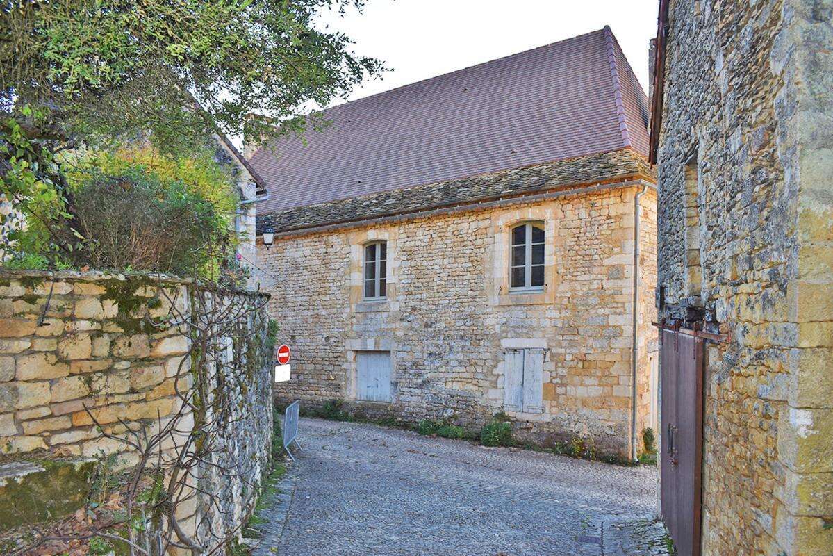 Maison à SAINT-AMAND-DE-COLY