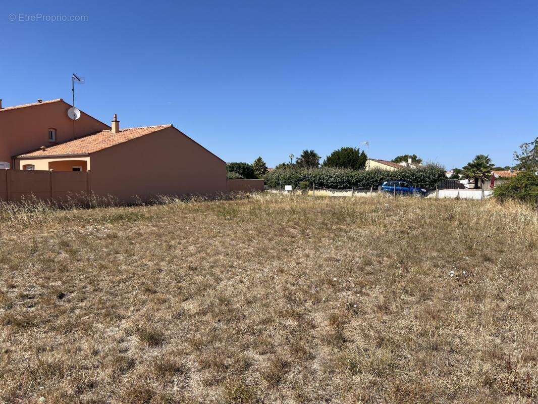 Terrain 725 m² à Longeville-Sur-Mer  - photo 2
