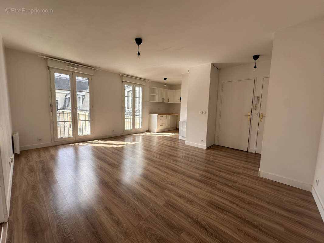 Appartement à SERRIS