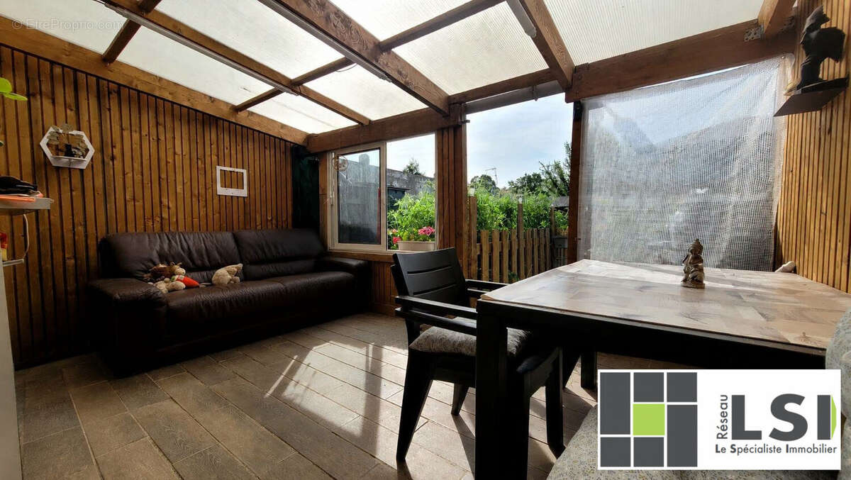 Maison 165 m² à Aulnoye-Aymeries  - photo 9