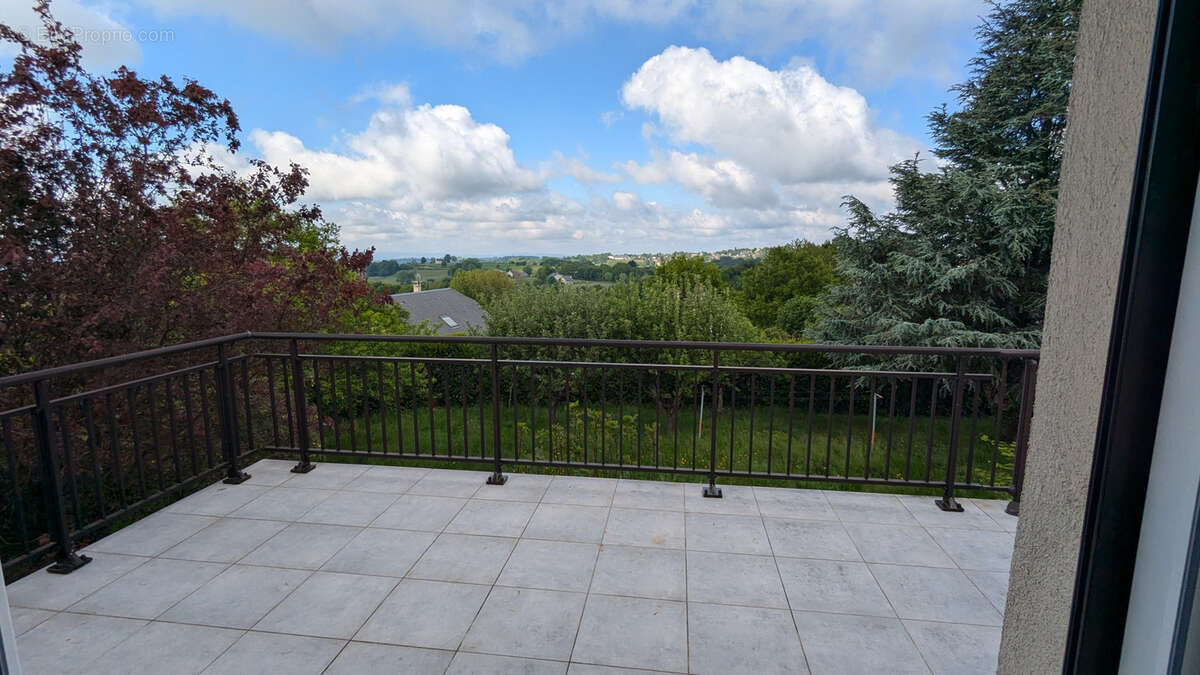 Maison à BARAQUEVILLE