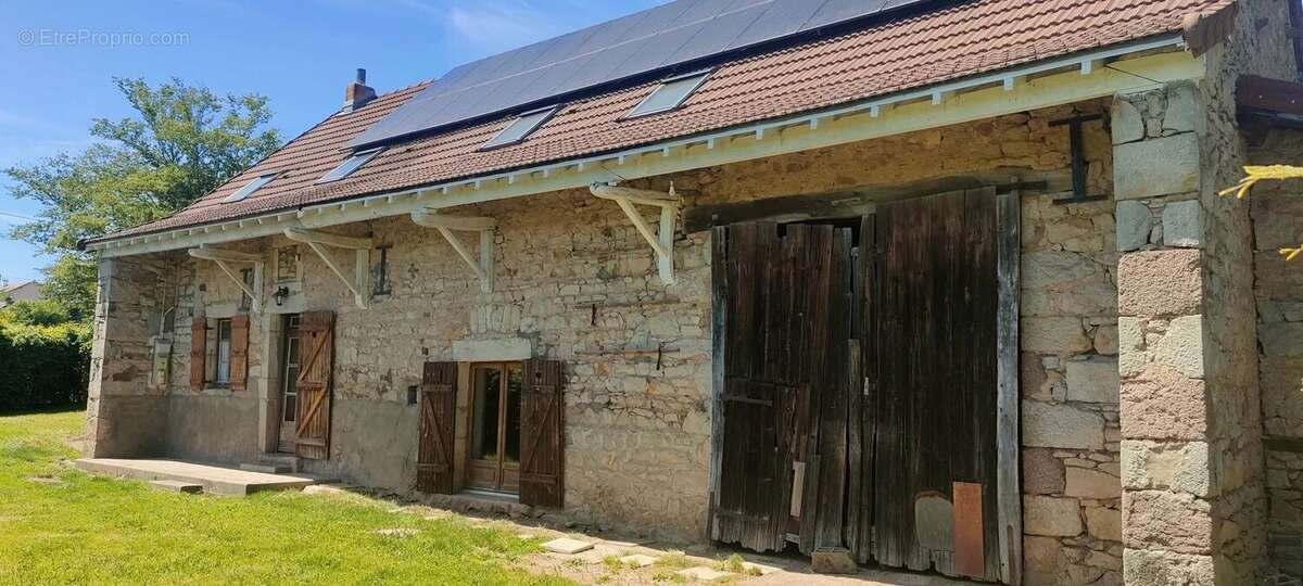 Maison à BEAUBERY