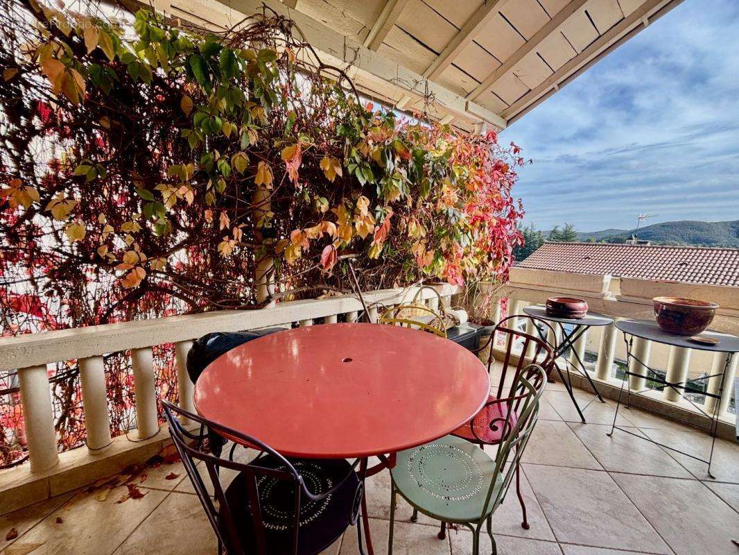 Maison à LAMAGDELAINE