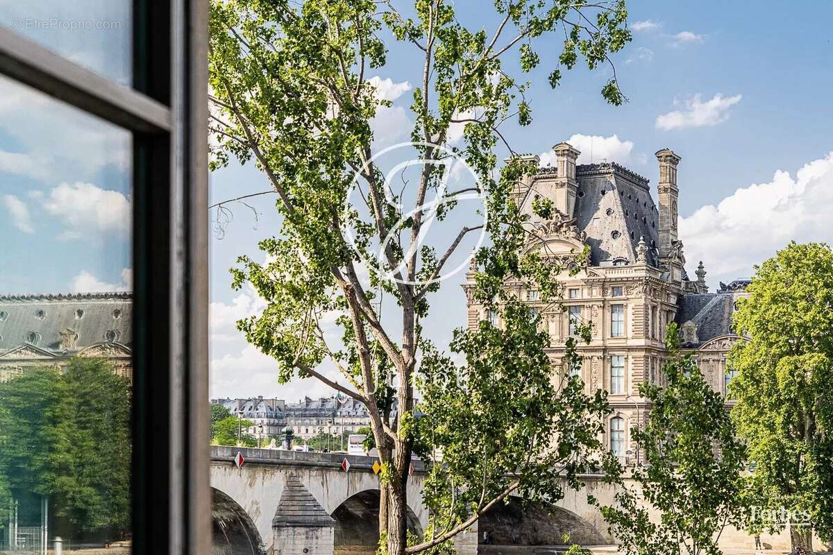 Appartement à PARIS-7E