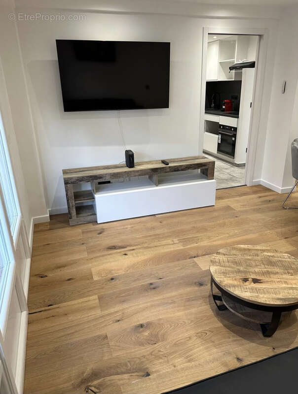 Cannes bas petit juas t2/t3 de 42m2 terrasse 8m2 sud cave proche centre & commerces  234999€ - photo 2