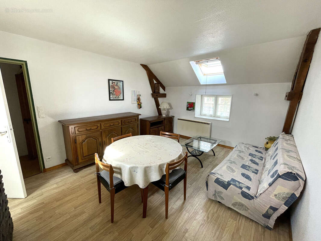 Maison à SAINT-ELOY-LES-MINES