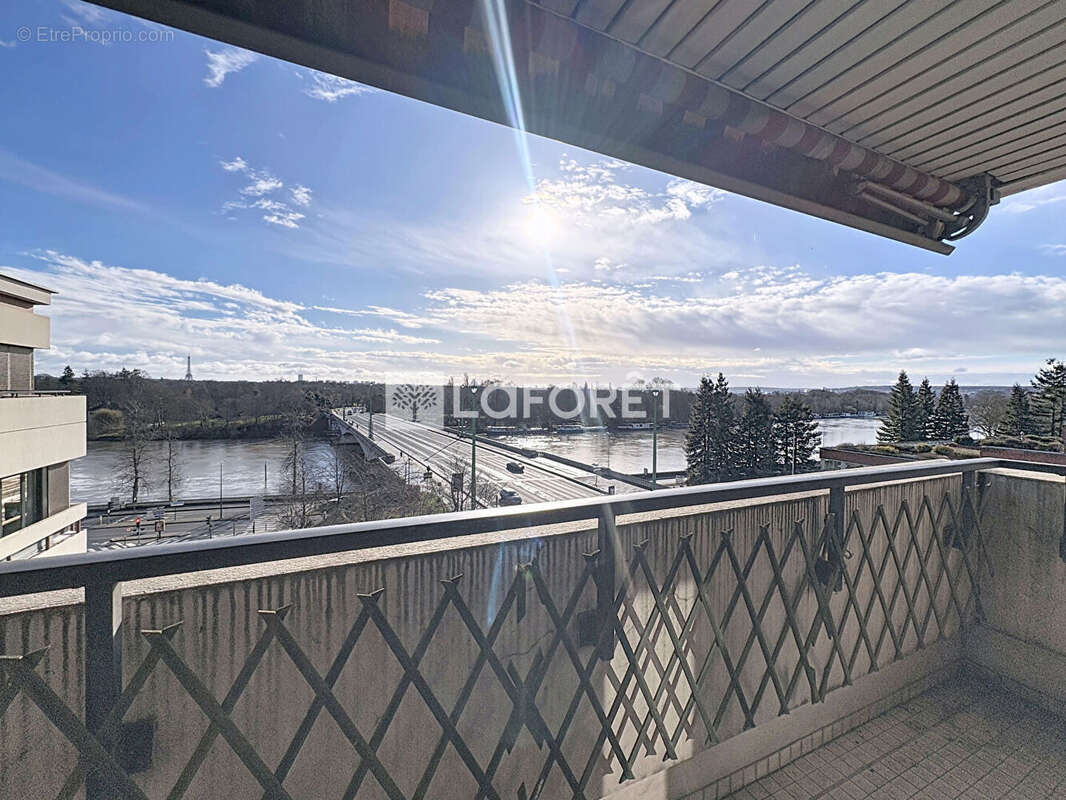 Appartement à SURESNES