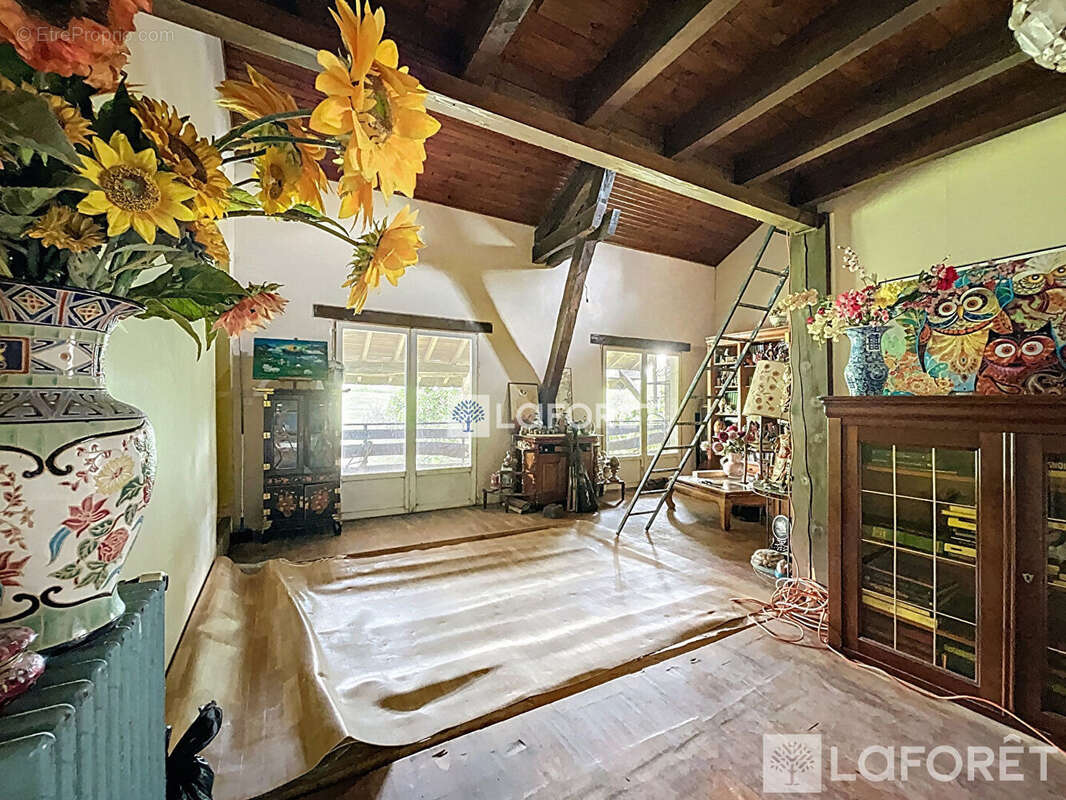 Maison à SAINTE-ANNE-SUR-GERVONDE