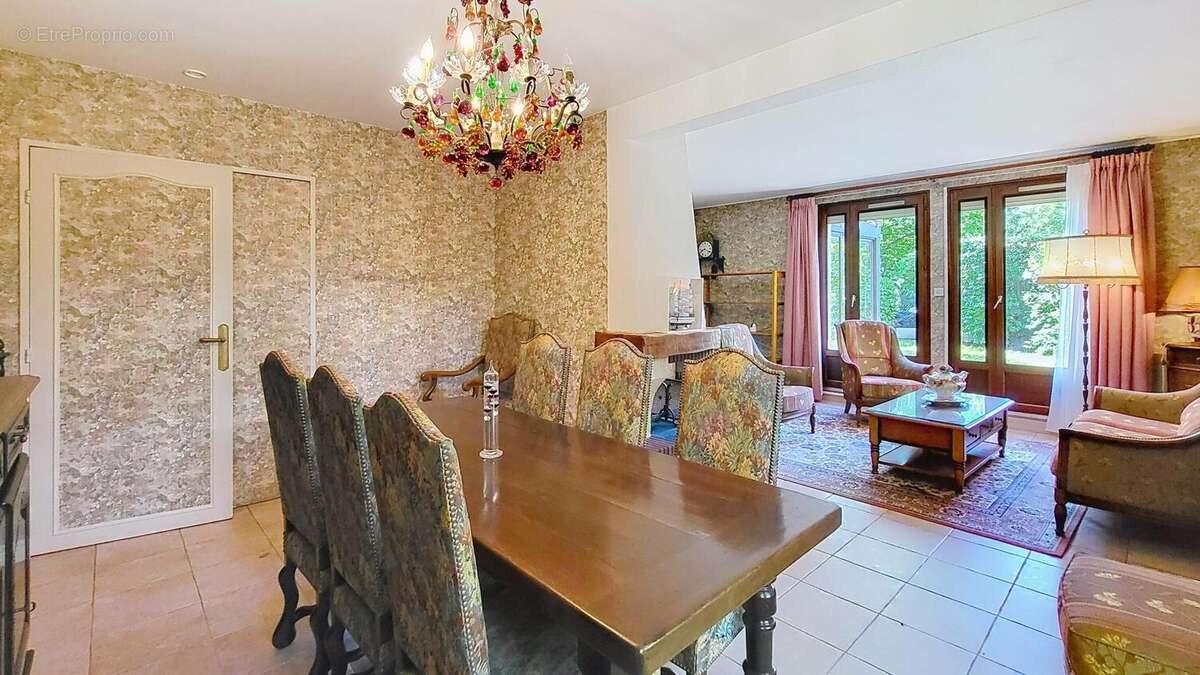 Photo 3 - Maison à THIAIS