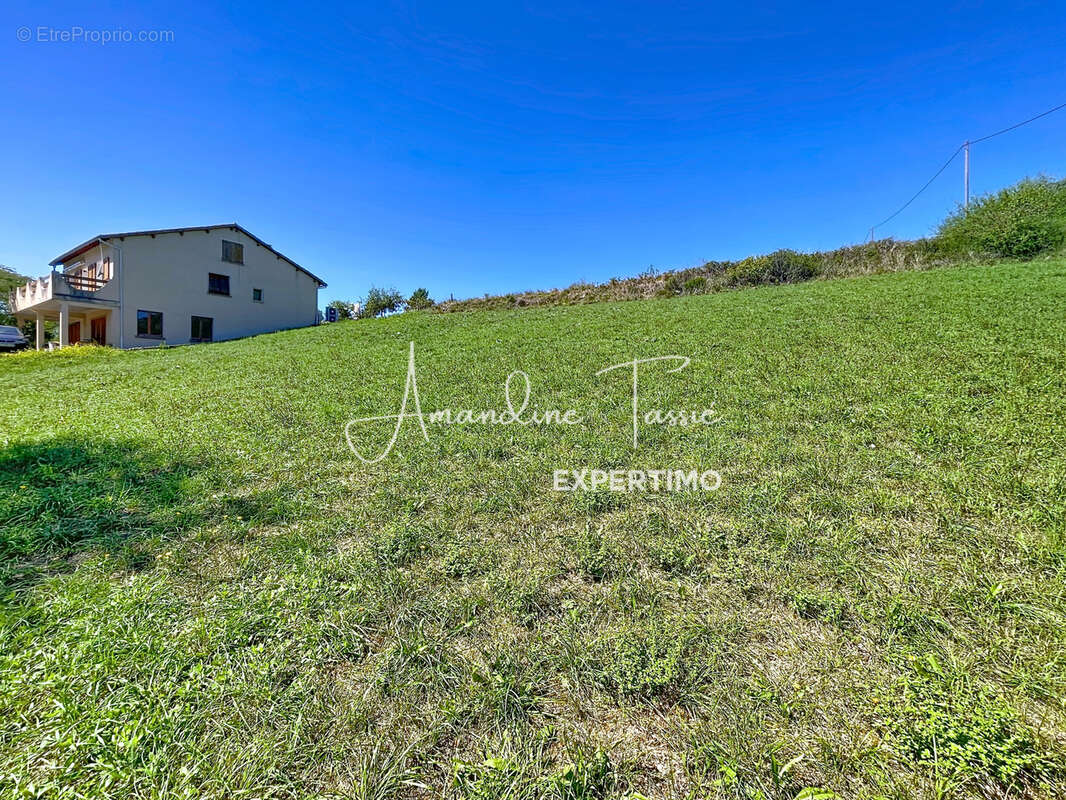 Terrain constructible avec vue dégagée - photo 3