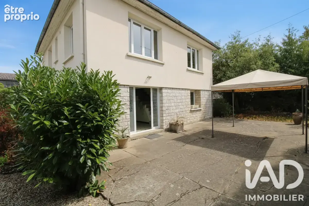 Photo 1 - Maison à LA CHAPELLE-SAINT-MARTIN-EN-PLAINE