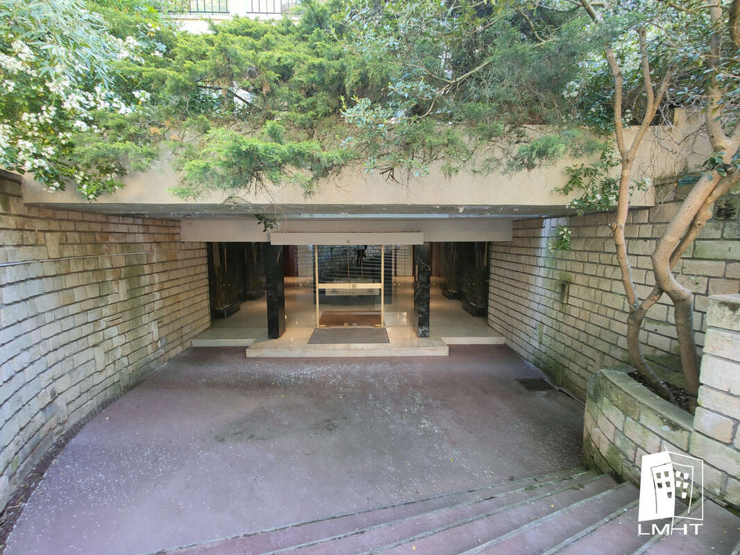 Appartement à VILLE-D&#039;AVRAY