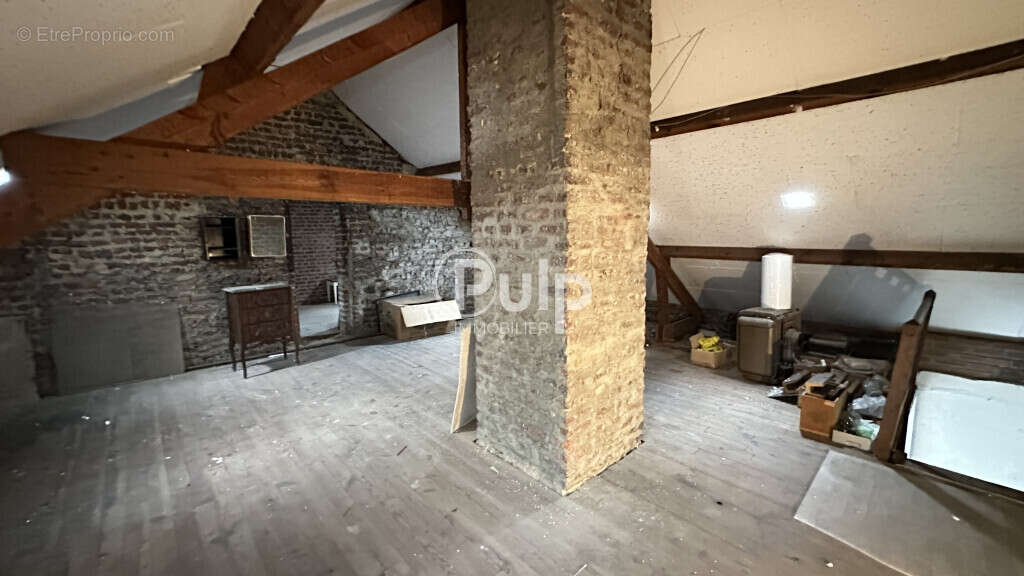 Maison à BRUAY-LA-BUISSIERE