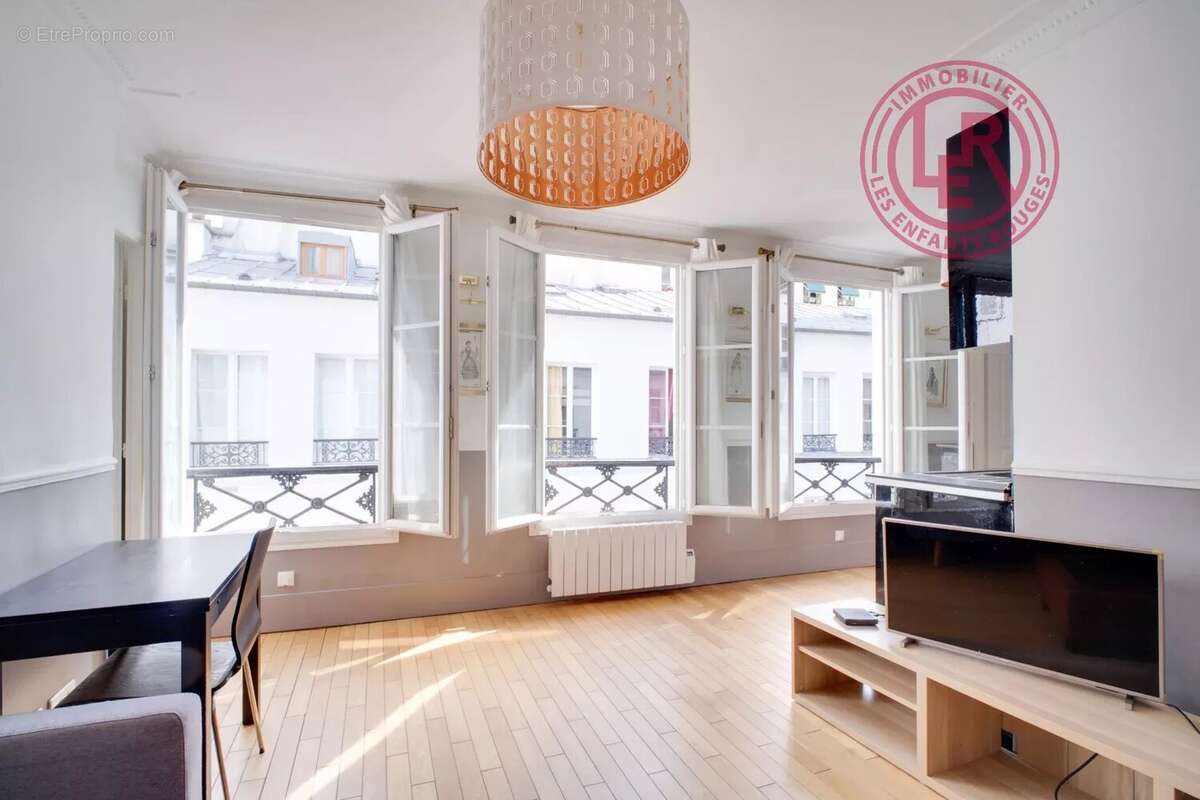 Appartement à PARIS-4E