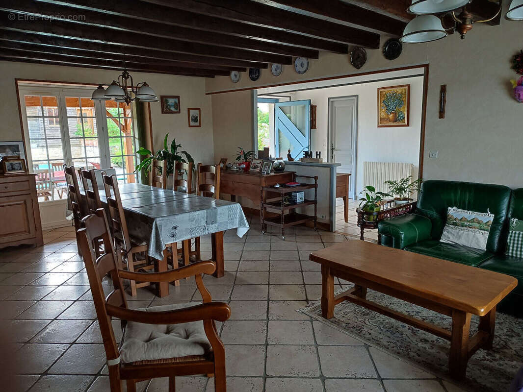 Maison à PARIGNY-LES-VAUX