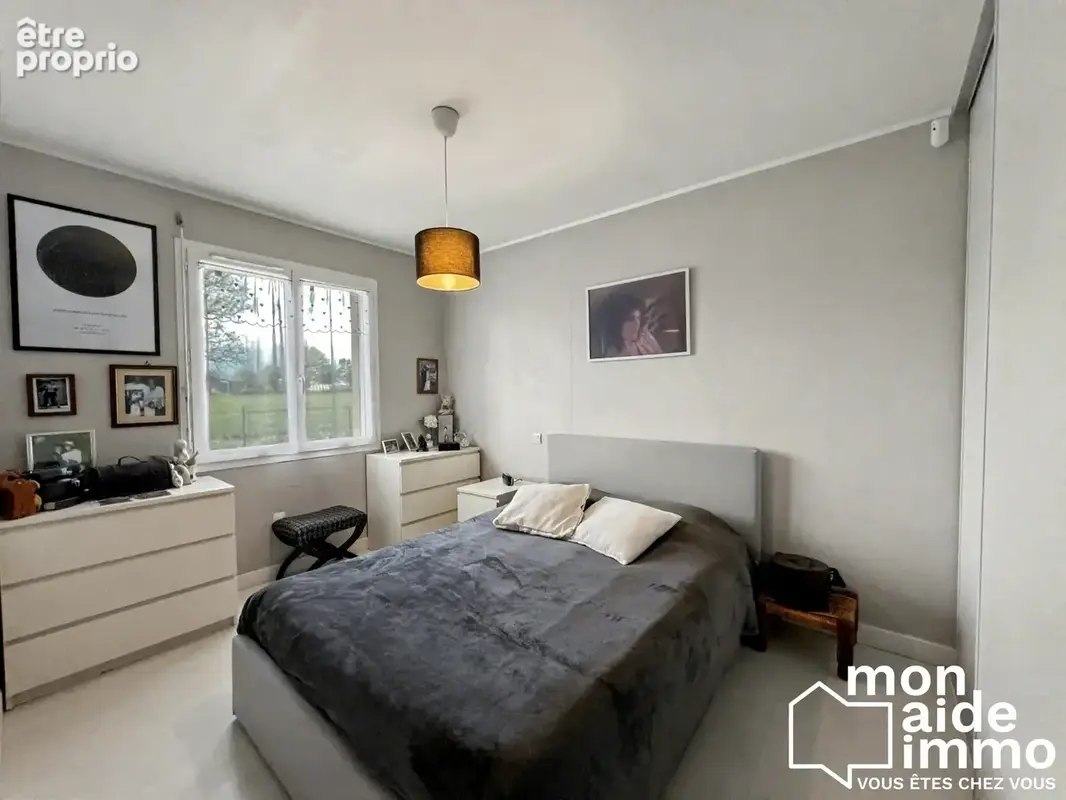 Maison 4 pièces 80 m² à vendre à Saint-Seurin-Sur-L'isle (33660) - photo 4