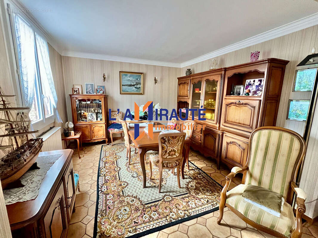 Maison à HOUILLES