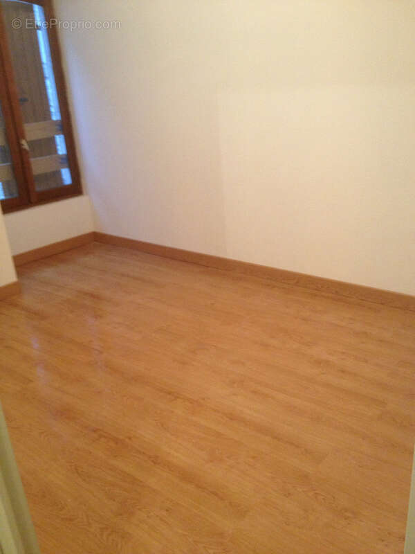 Maison à MONTAIGU-DE-QUERCY