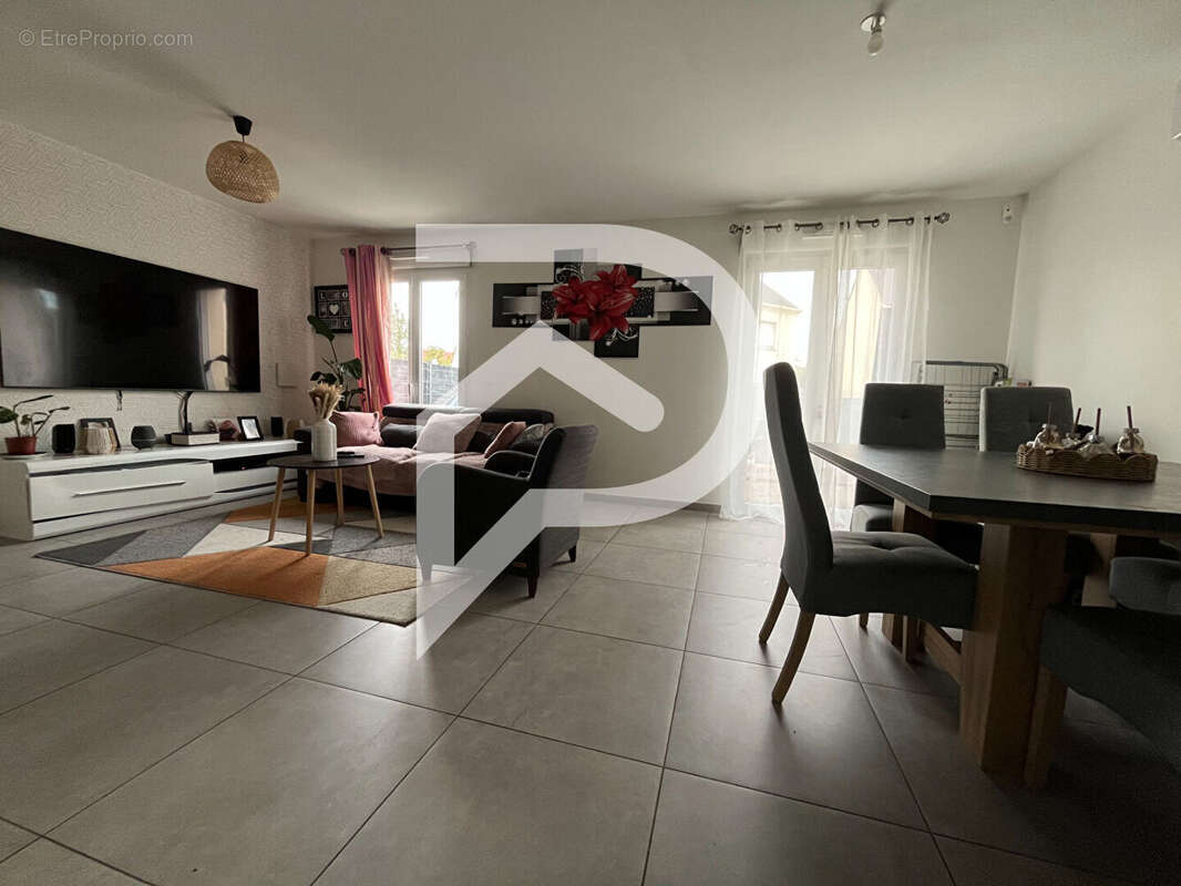 Maison à DAMMARTIN-EN-GOELE