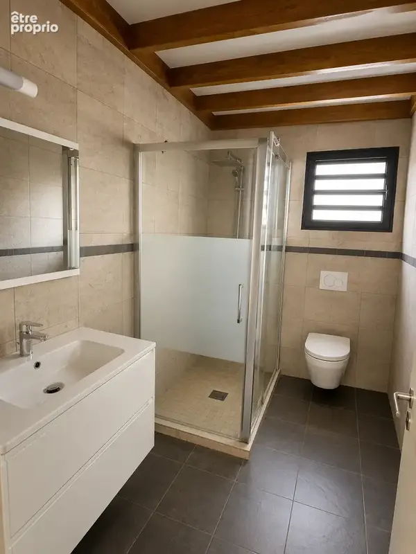 À vendre   Villa avec piscine et belle vue mer à Bellemène St Paul - photo 9