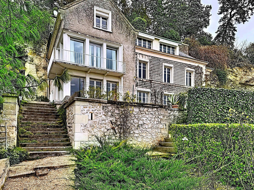 Maison à CHINON