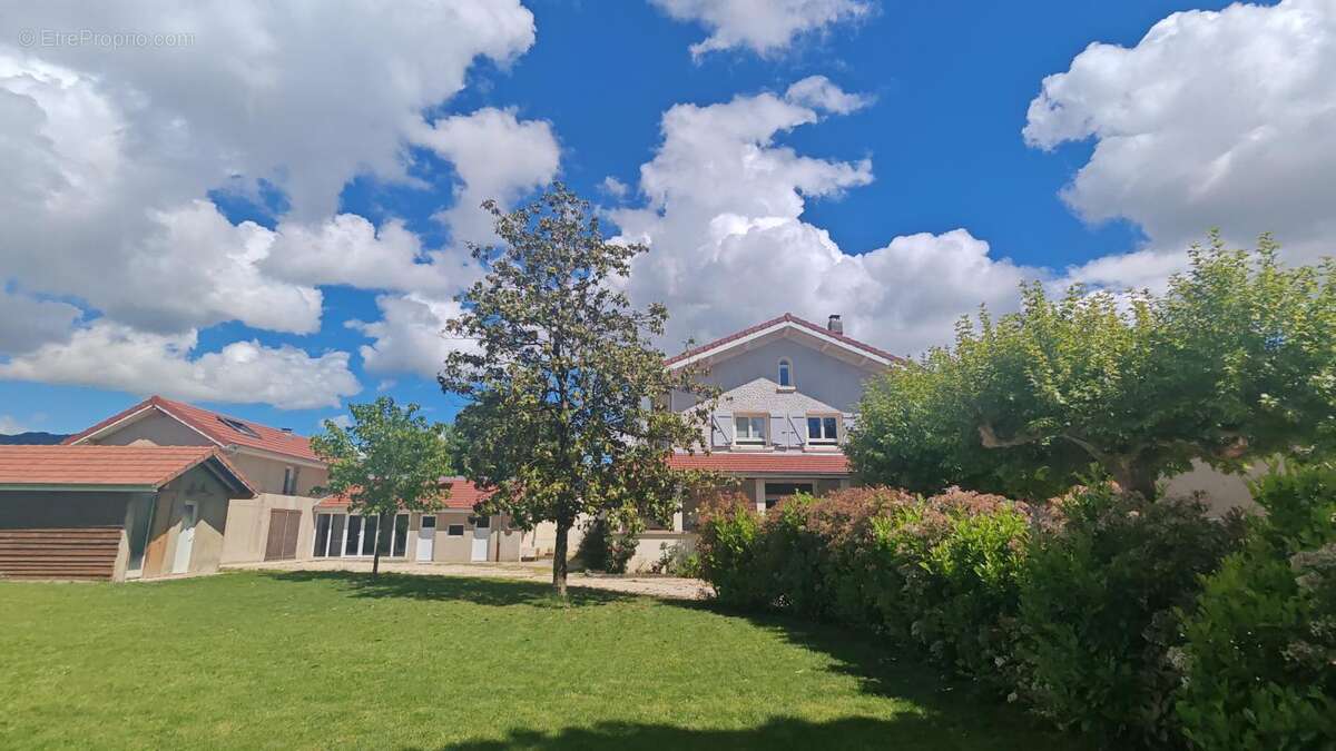 Maison 153 m² à Voiron  - photo 30