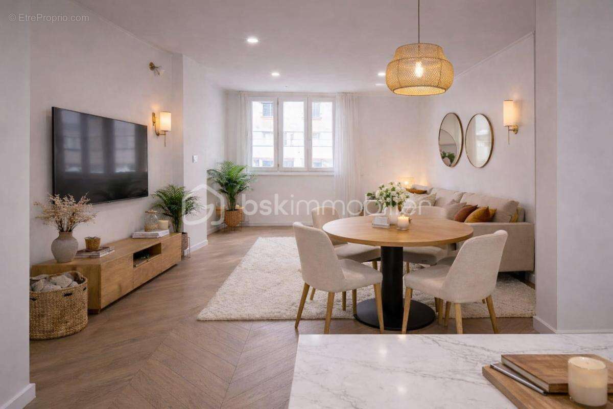Appartement à PARIS-18E