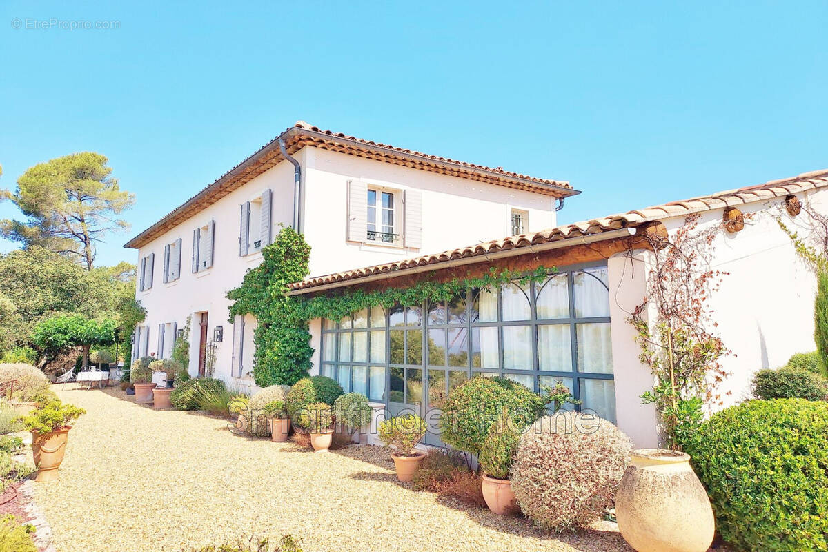 Maison à LORGUES