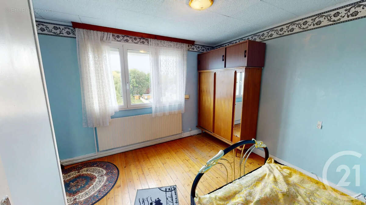 Maison à SAINT-QUENTIN