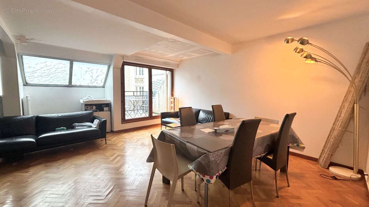 Appartement à PARIS-12E