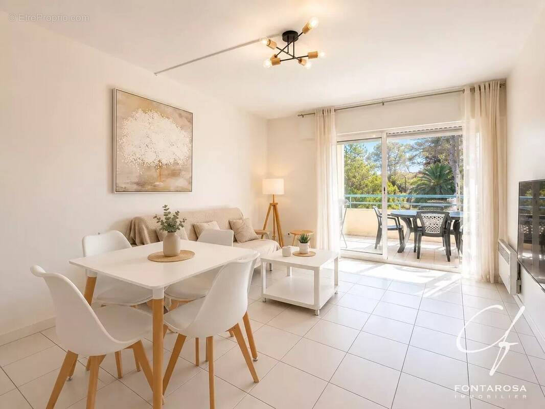 Appartement à SAINT-RAPHAEL