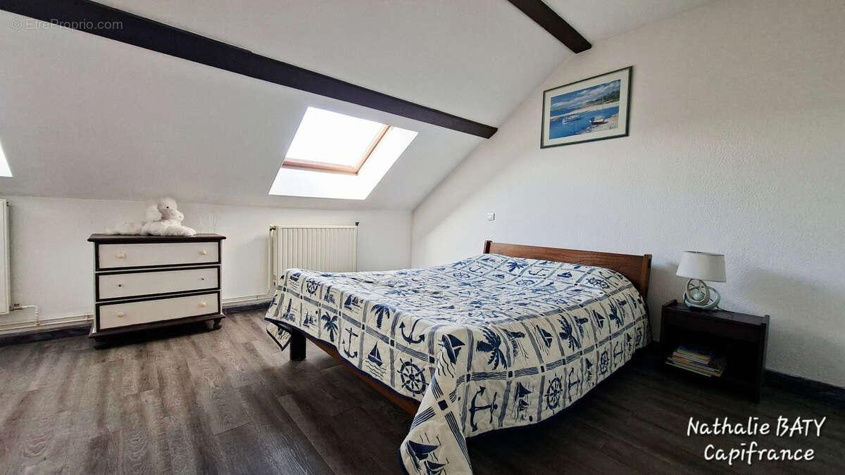 Belle opportunité à saisir - Maison familiale 174 m² – Vue dégagée, calme et potentiel rare à Gruffy - photo 6