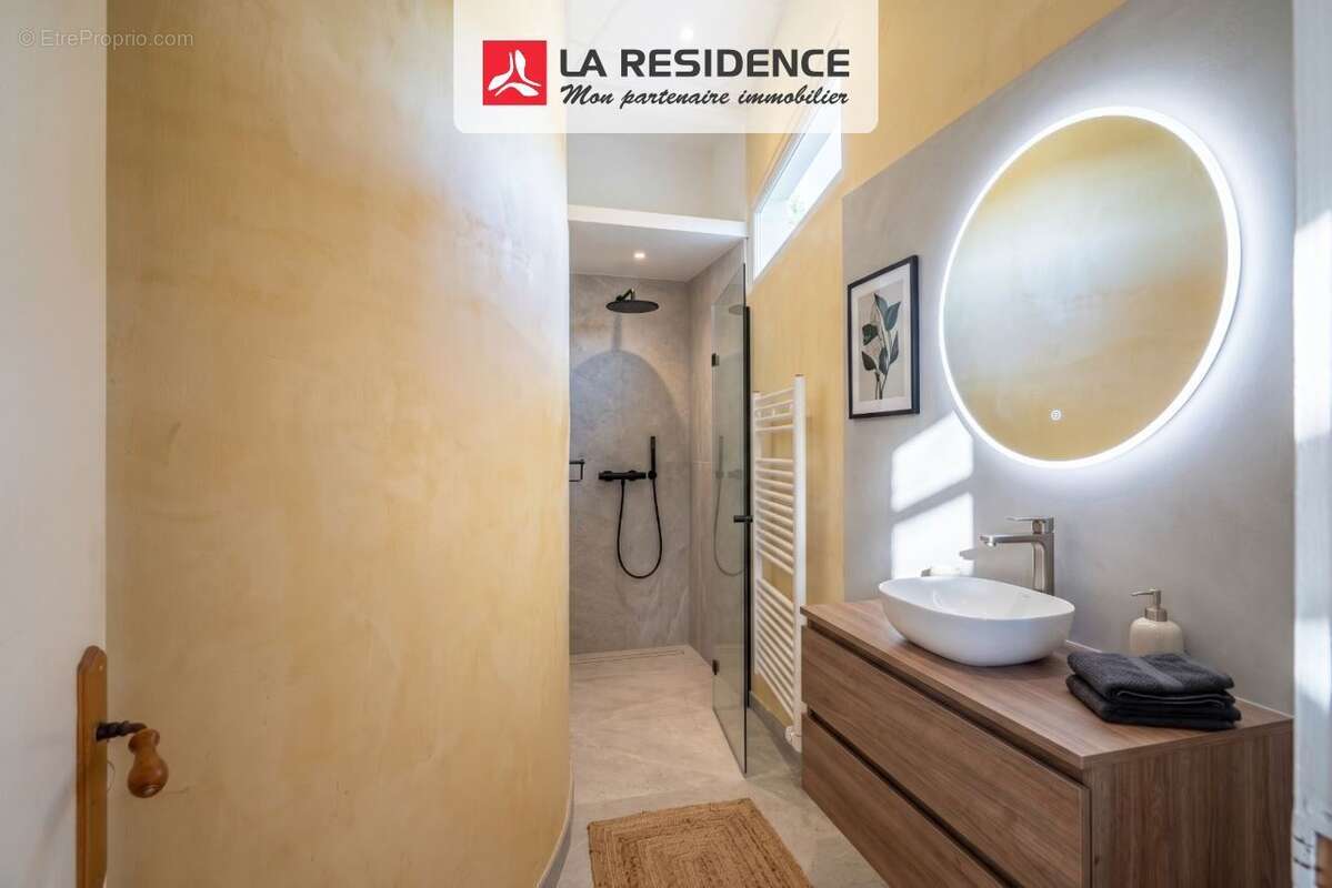 Appartement 58 m² à Tournon-Sur-Rhone  - photo 8
