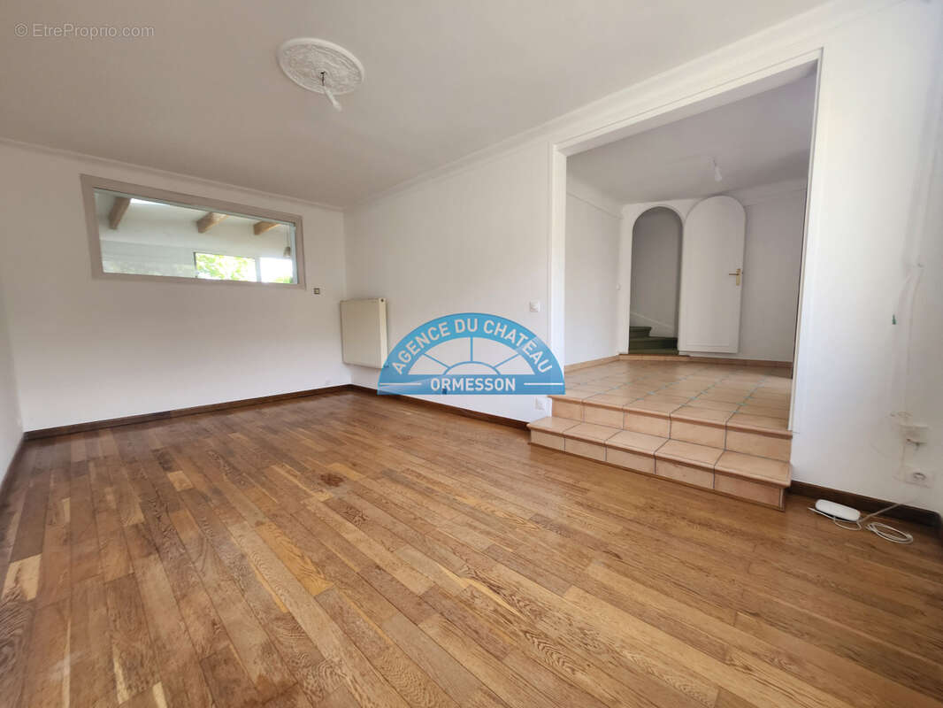 Maison à ORMESSON-SUR-MARNE