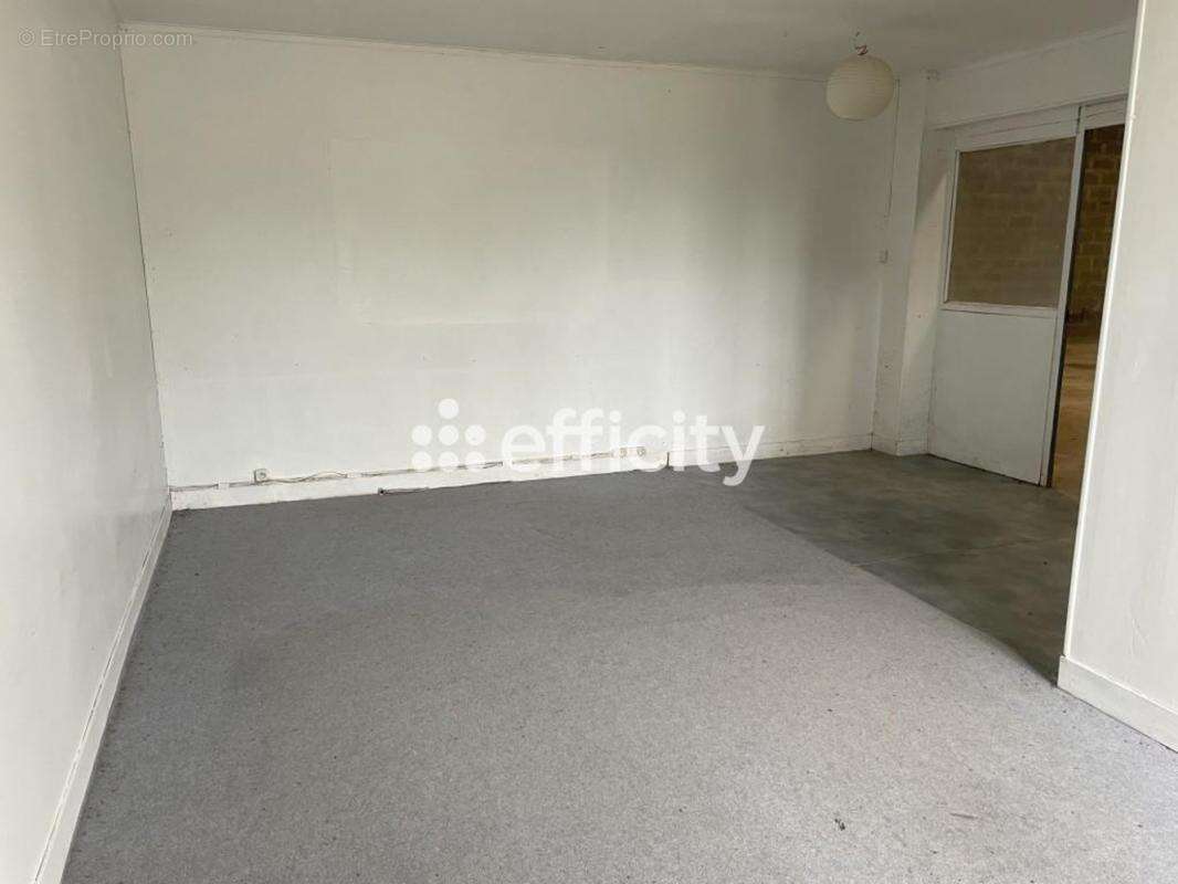 Locaux/Biens immobiliers - photo 7