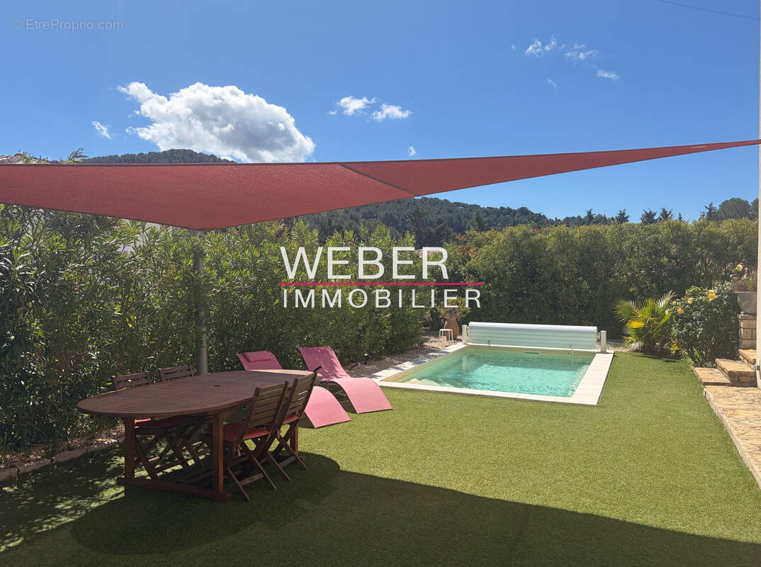 Maison à LE CASTELLET