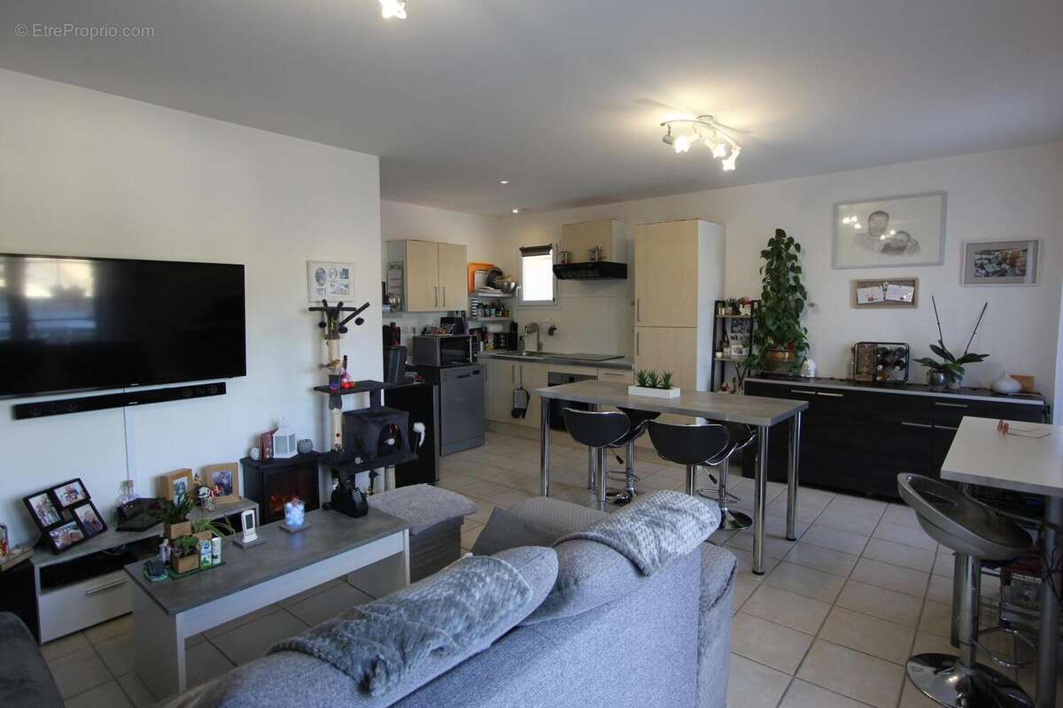 Photo 2 - Maison à CAROMB