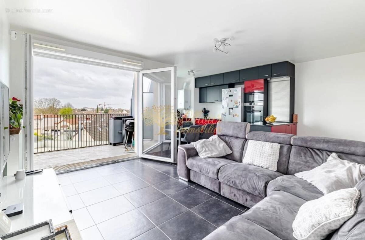 Appartement à CHENNEVIERES-SUR-MARNE