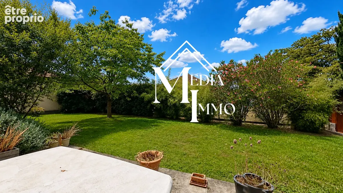 Maison contemporaine 5 pièce(s) 100 m2 avec garage et jardin - photo 1