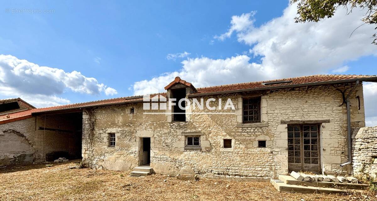 Maison à SOSSAIS