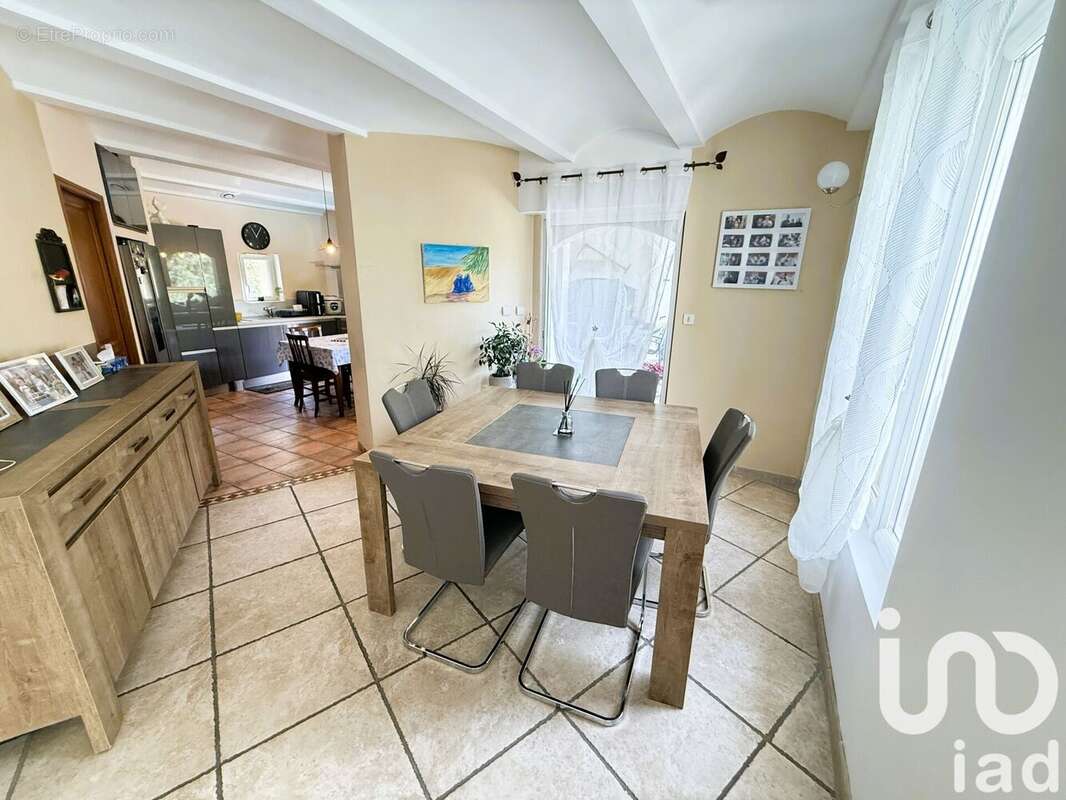 Maison 120 m² à Donzere  - photo 5