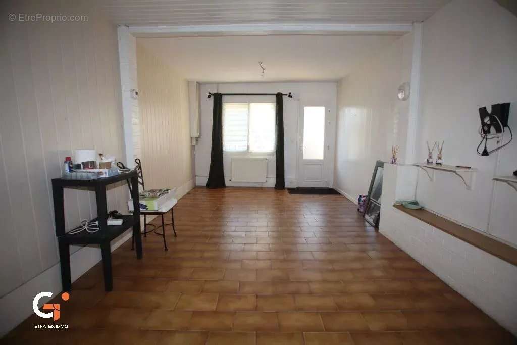 Maison 5 pièces avec cour - 2 chambres - photo 3