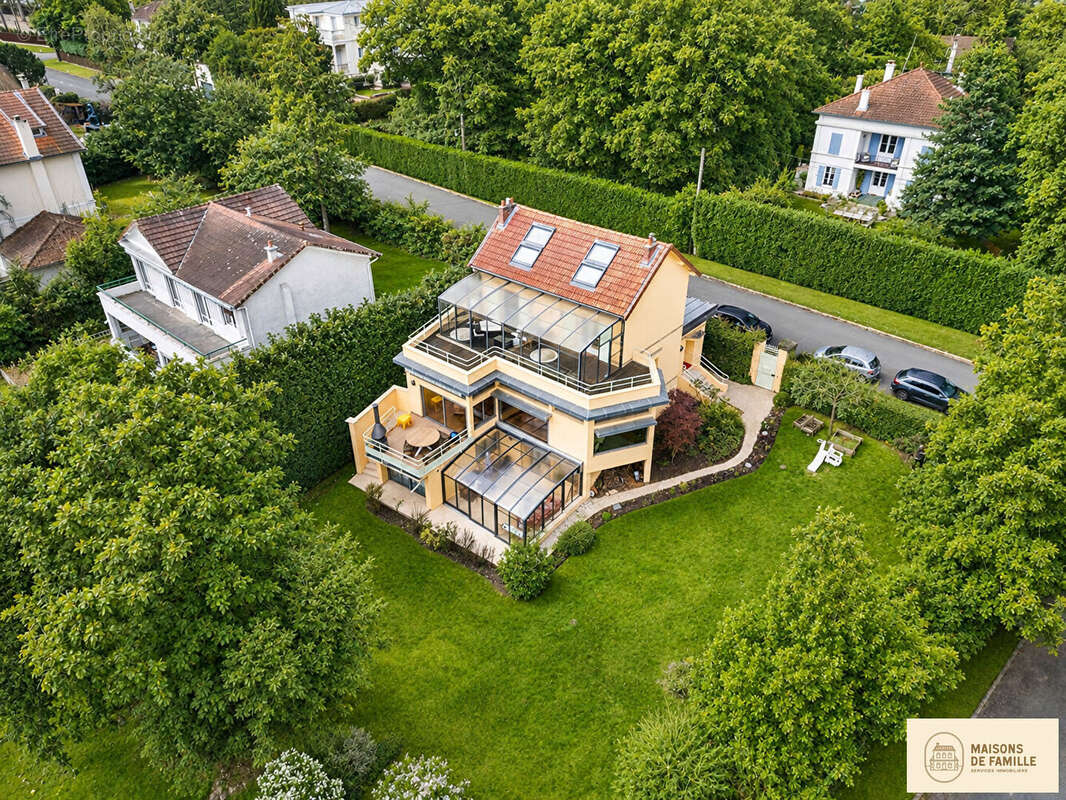 Maison à RUEIL-MALMAISON
