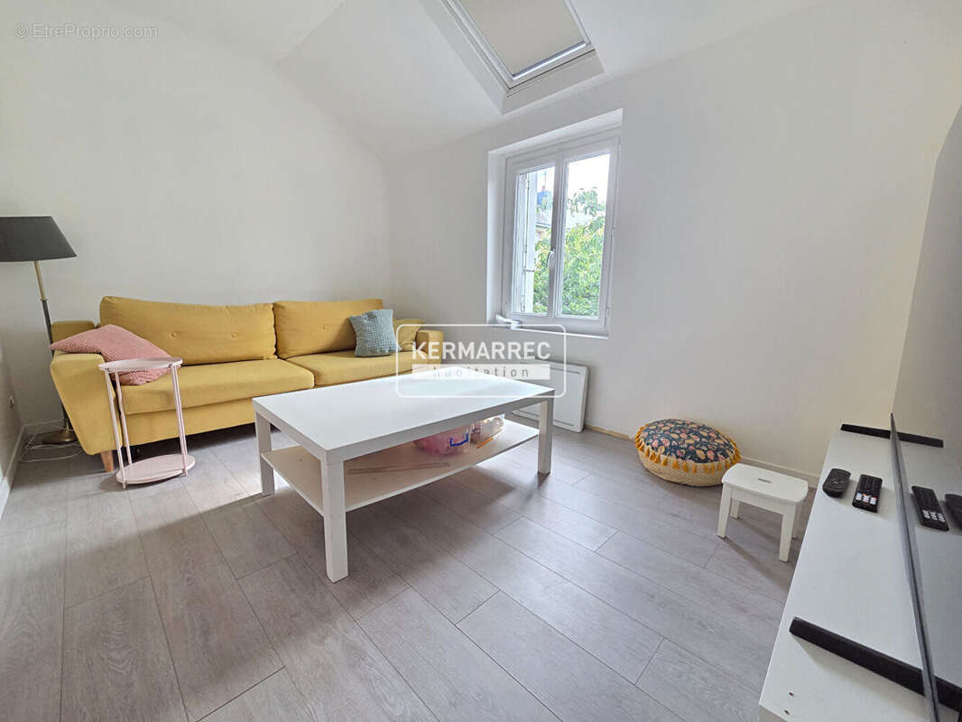 TRIGNAC - 7 chambres - 198 m² - photo 3