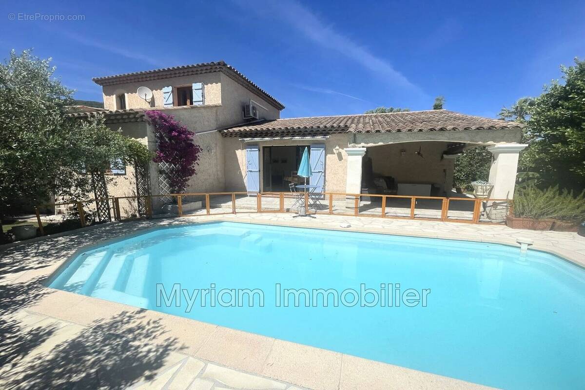 Maison à PEYMEINADE