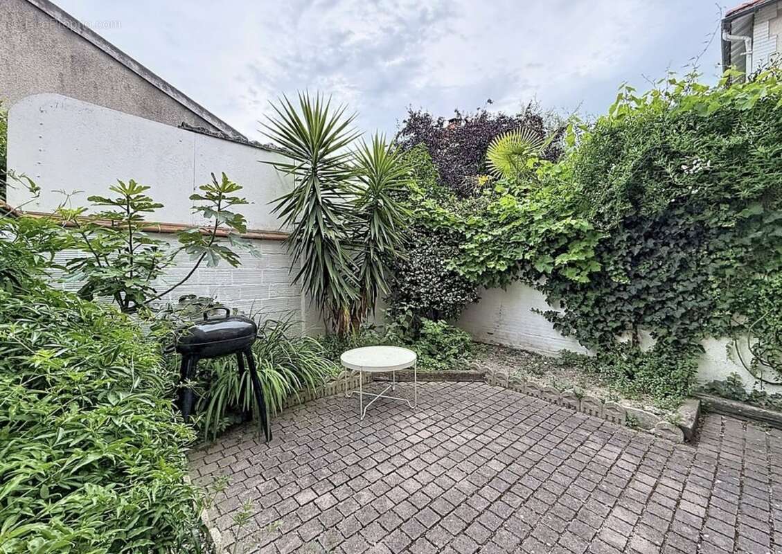 Colombes – exclusivité – charmante maison de ville 3 chambres avec jardin - photo 22
