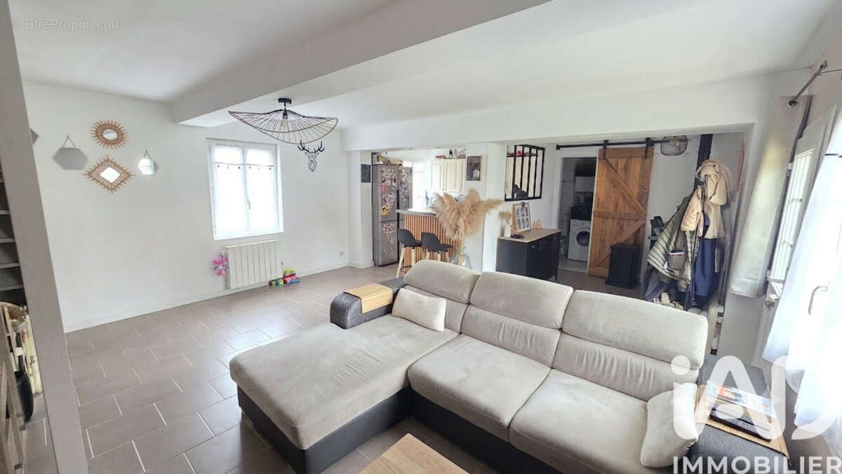Photo 3 - Maison à SAVIGNIES